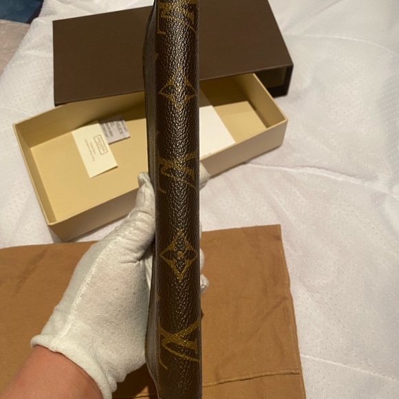 Authentic LV Insolite wallet - Picture 4 of 11